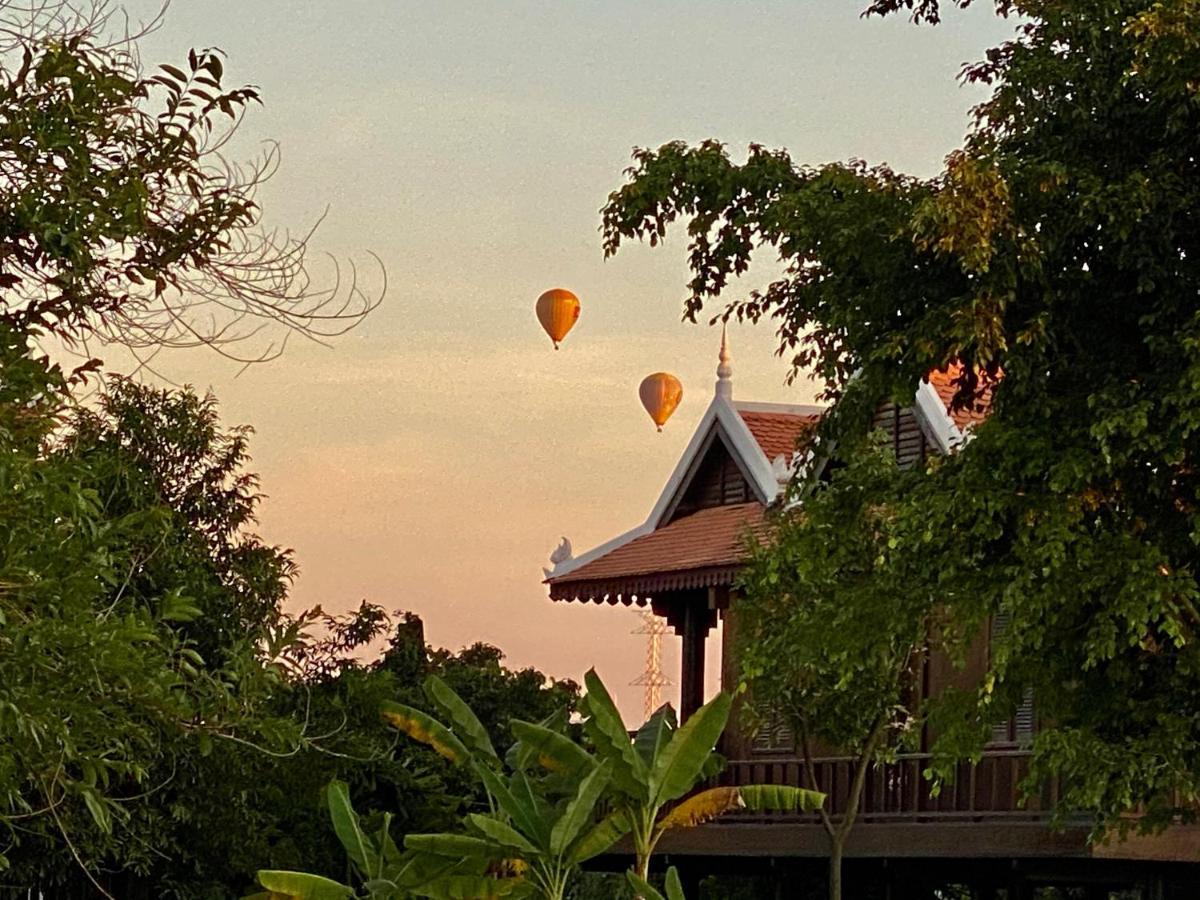 Hotel Mane Hariharalaya Ciudad de Siem Riep Exterior foto